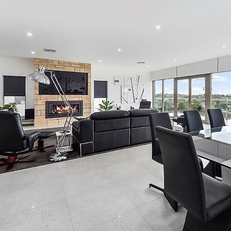 Апартаменты Kennedy Executive Townhouse Маунт-Гамбье Экстерьер фото